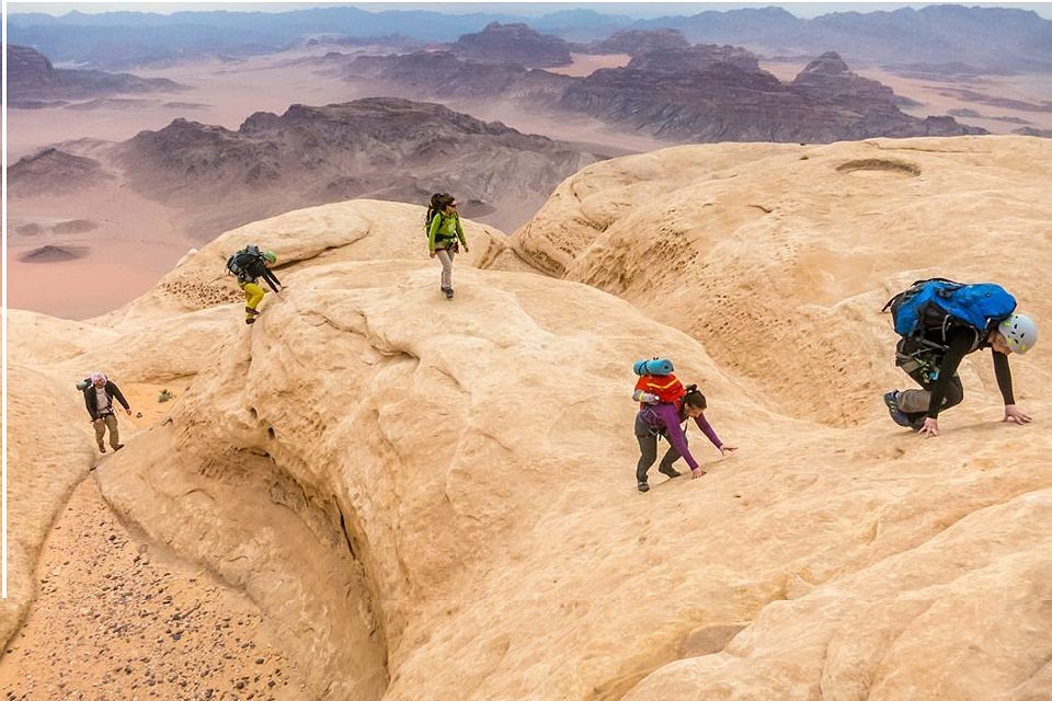 Excursiones de senderismo y trekking en Wadi Rum Jordania Petra Dana